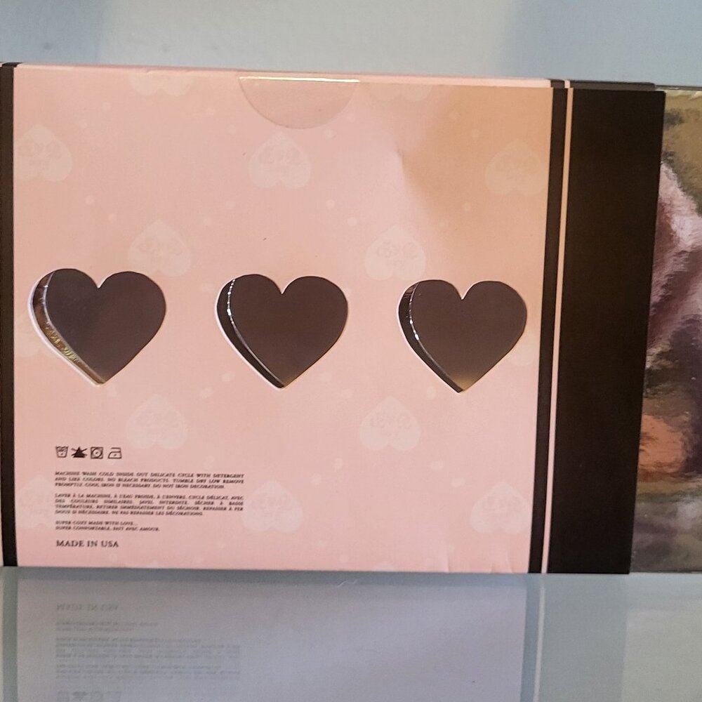 Set of 2 Juicy Couture Boxes- Heart Necklace Magnet box & S Choco Bar Panty box - Picture 3 of 6